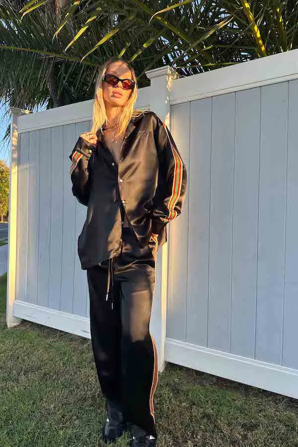 BLACK LS STRIPE SATIN RESORT SHIRT