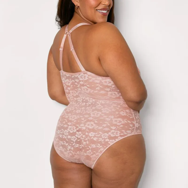 Curvy Couture No-Show Lace Bodysuit Blushing Rose