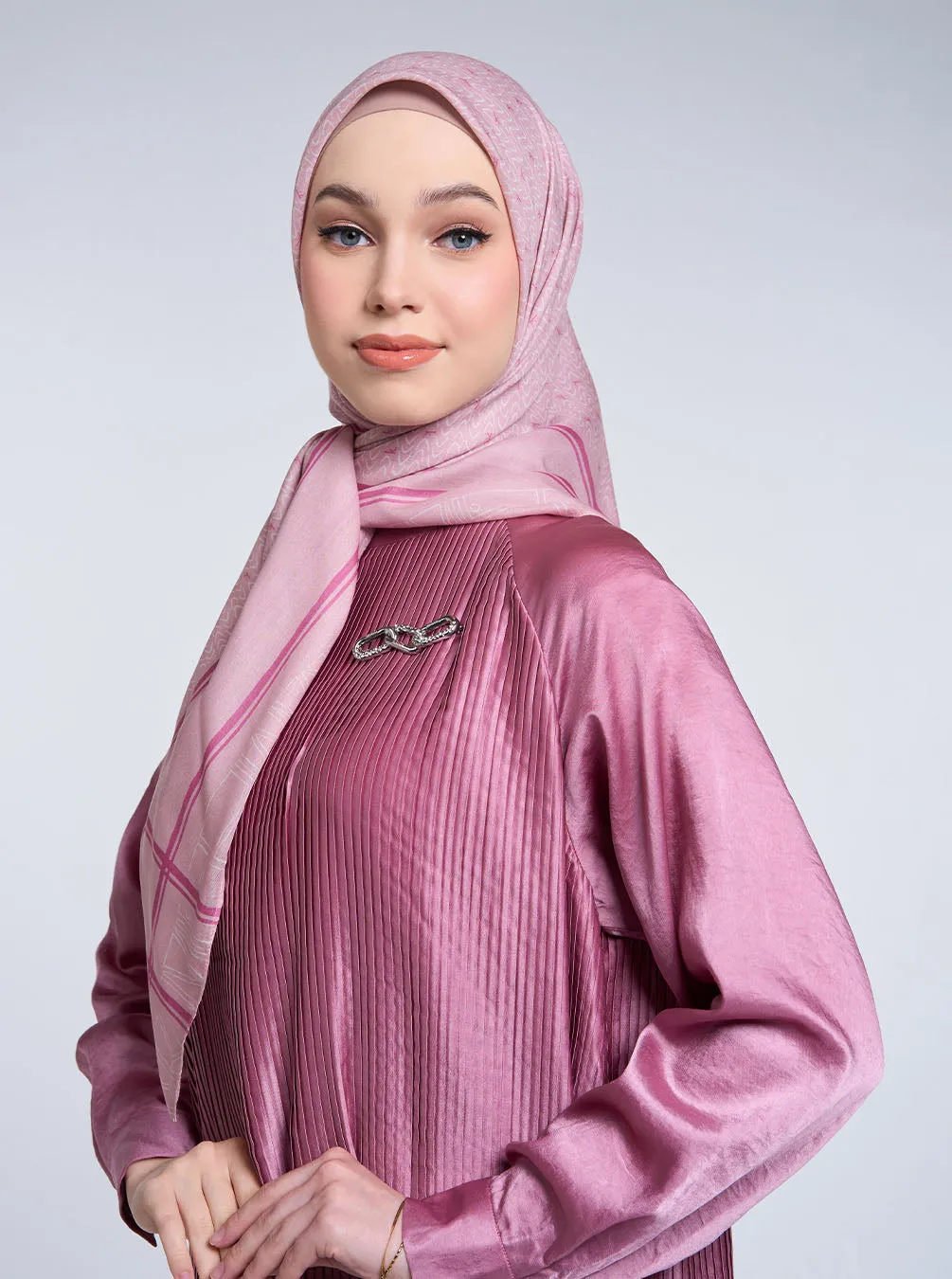 MONO CUBIC SIGNATURE SCARF BLUSH