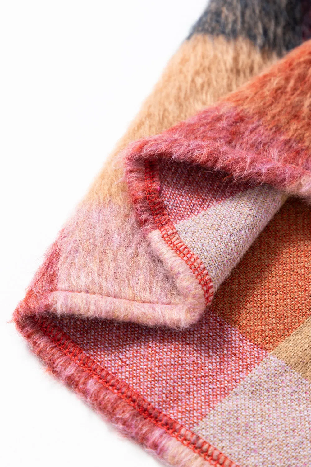 Trendy Plus Size Plaid Fleece Jacket with Pockets