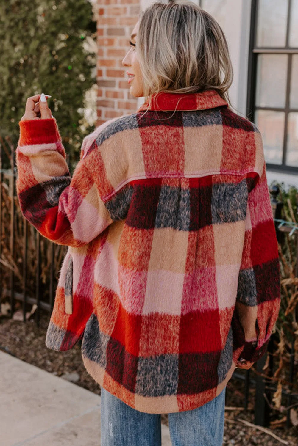 Trendy Plus Size Plaid Fleece Jacket with Pockets